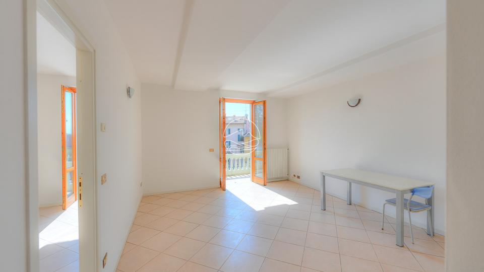 Two-room apartment in Gardone Riviera