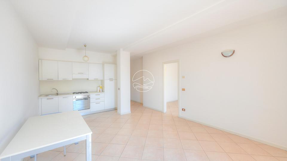 Two-room apartment in Gardone Riviera