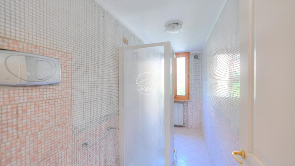 Two-room apartment in Gardone Riviera