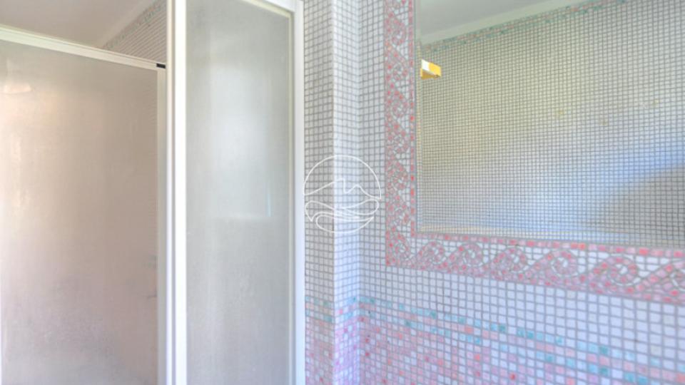 Two-room apartment in Gardone Riviera