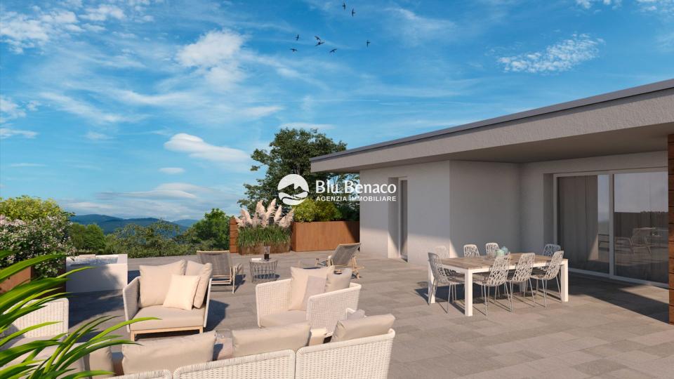 Newly built penthouse in Toscolano