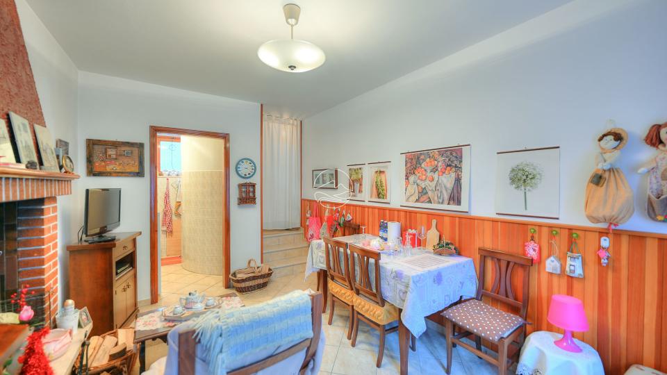 Detached house in the historic center of Toscolano Maderno