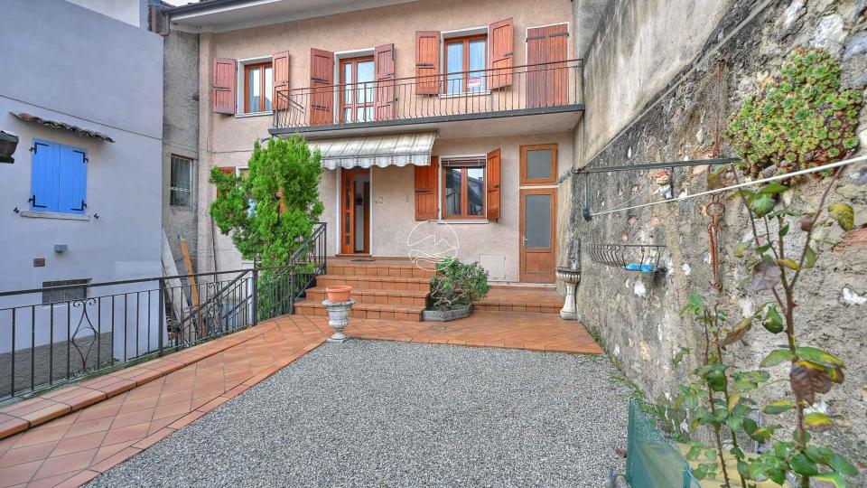 House in the center of Gaino