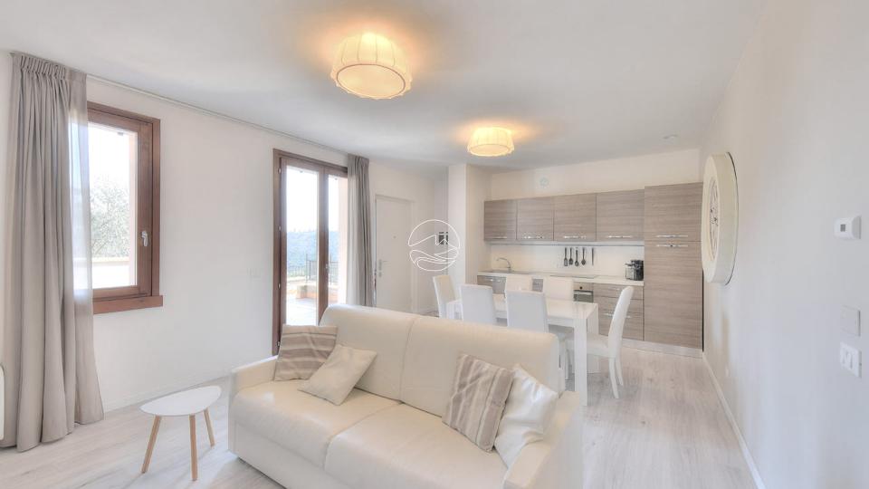Three-room apartament in residence with pool