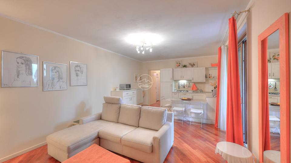 Apartment few meter from Lake Garda