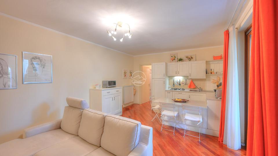 Apartment few meter from Lake Garda