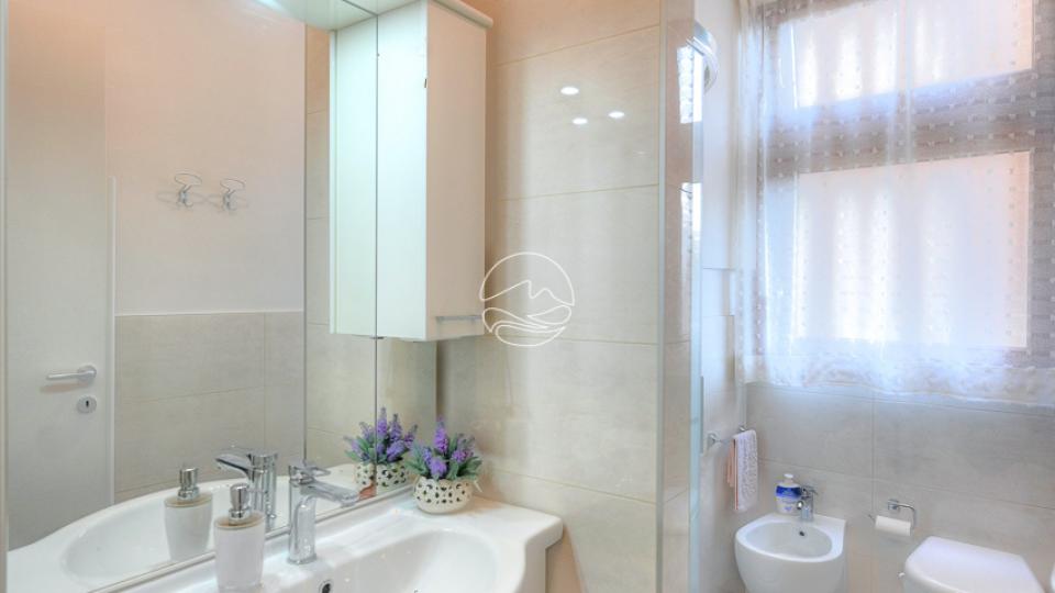 Apartment in the center of Toscolano Maderno