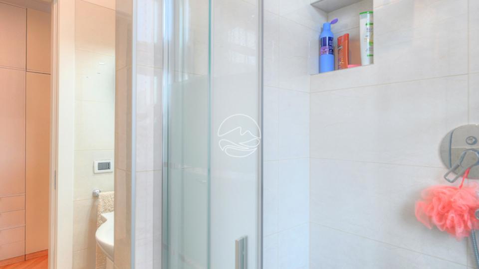 Apartment in the center of Toscolano Maderno