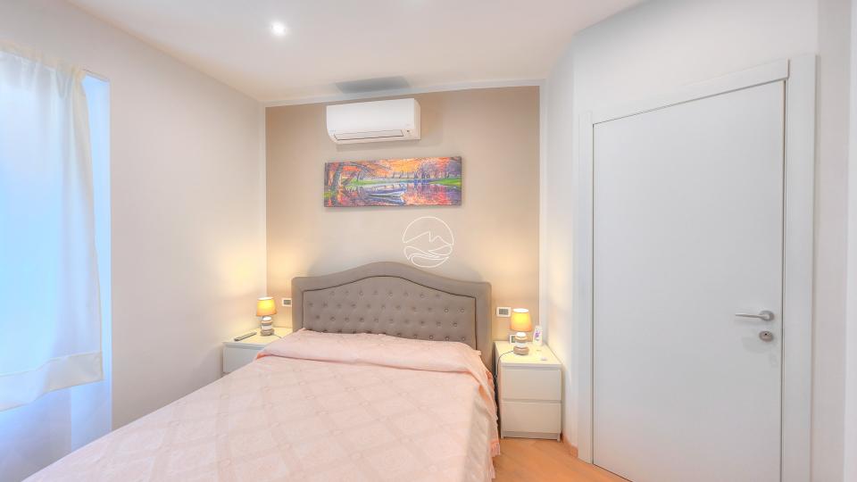 Apartment in the center of Toscolano Maderno