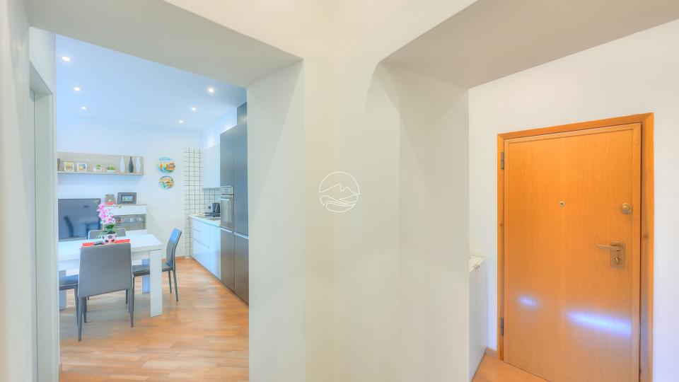 Apartment in the center of Toscolano Maderno