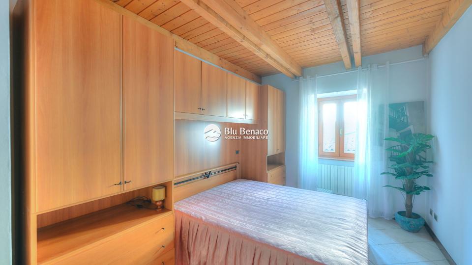 Lovely two-room apartment for sale in Maderno