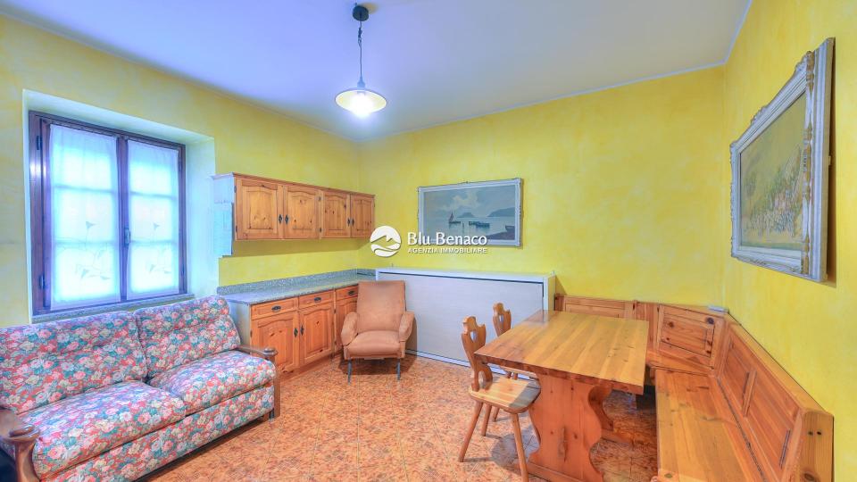 Two-room apartment for sale in Toscolano