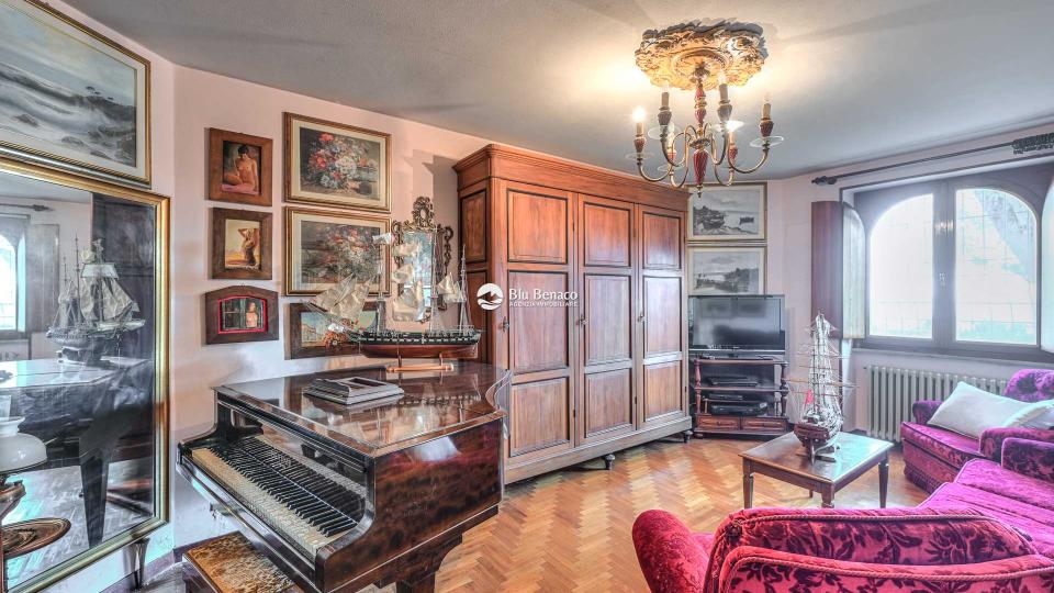 Exceptional villa for sale in Gargnano