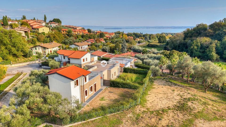 Soiano Del Lago, VIlla singola vista lago. 