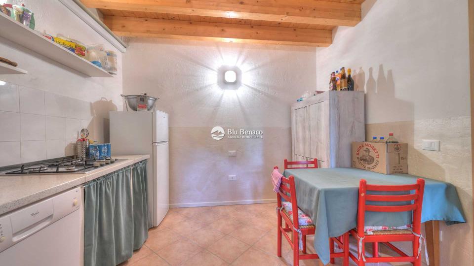 Property for sale in Camerate