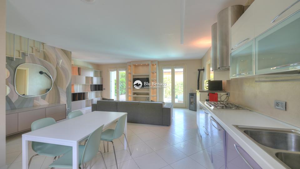 Villa zu verkaufen in Polpenazze del Garda