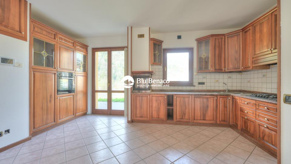 villa indipendente, in vendita roè volciano