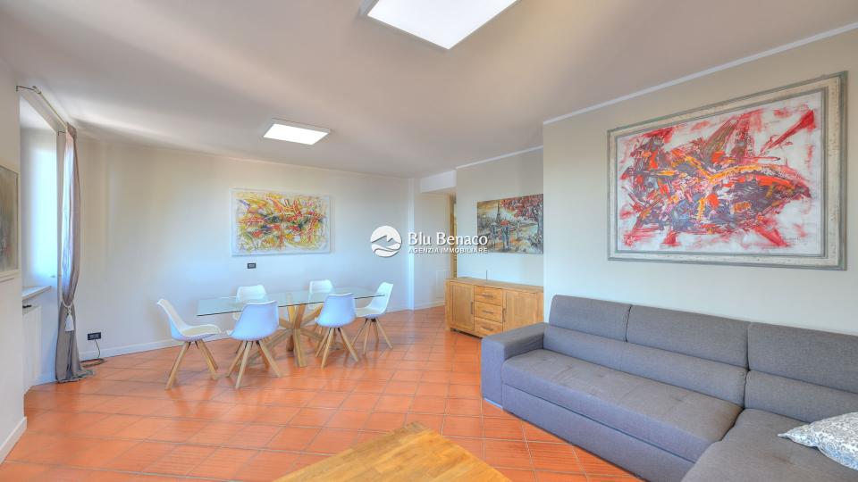 Penthouse for sale with stunning lake view in Salò