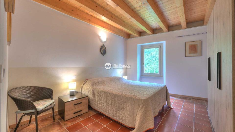 Property for sale in Camerate