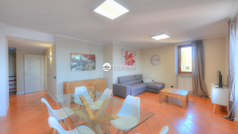 Penthouse for sale with stunning lake view in Salò