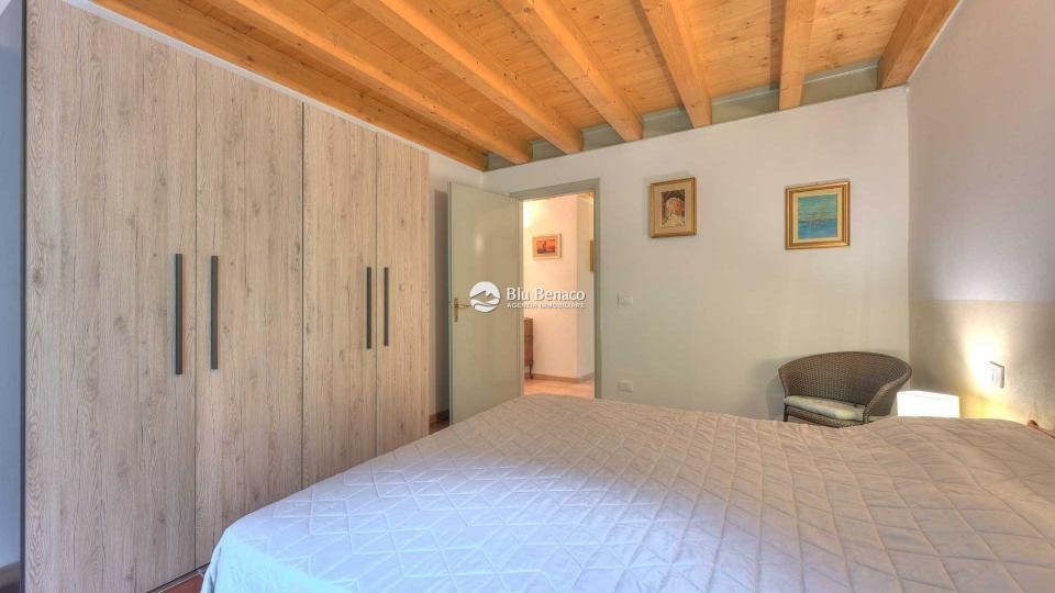 Property for sale in Camerate