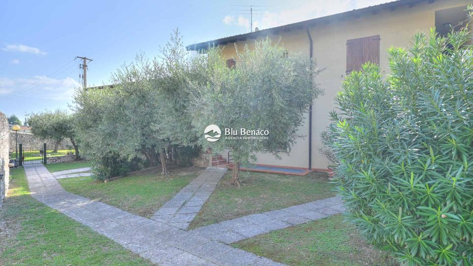 Elegant four-room apartment for sale in Toscolano