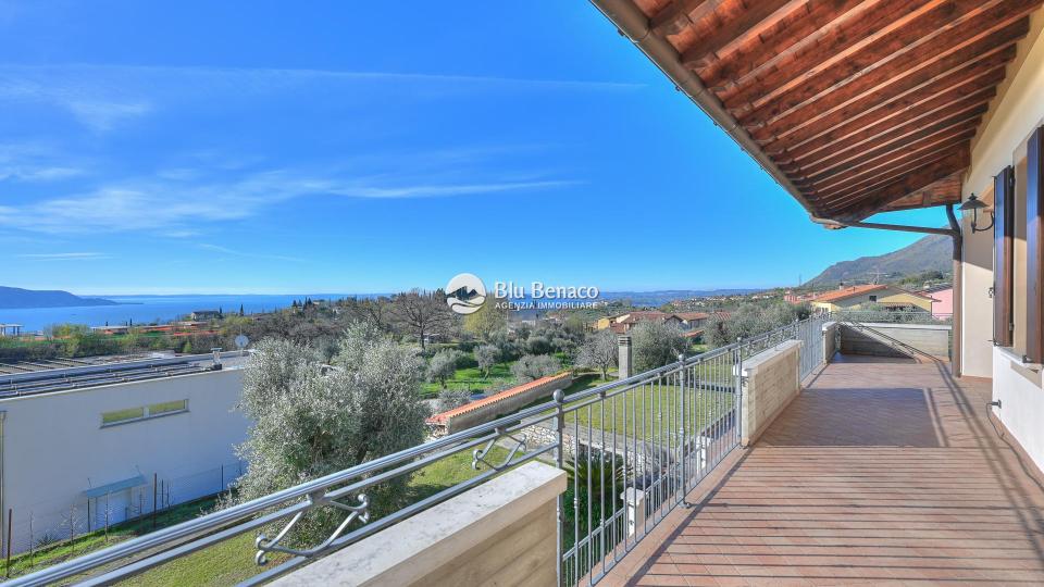 Villa indipendente con vista panoramica a Gaino