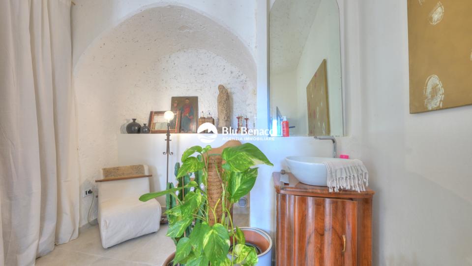 Property for sale in Sasso