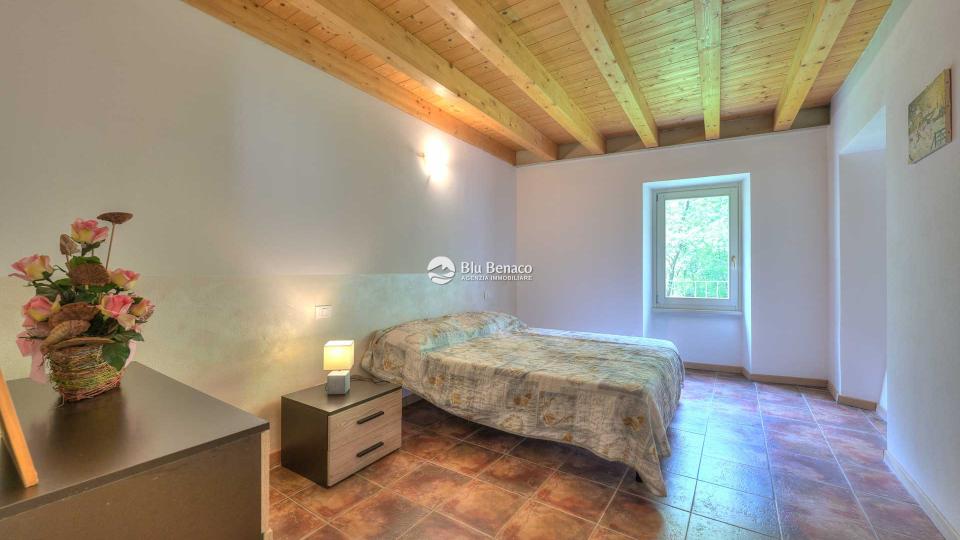 Property for sale in Camerate