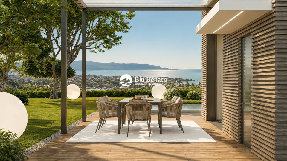 Villa on Hollywood Boulevard