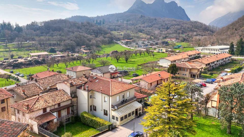 Porzione cielo terra in vendita a Navazzo 