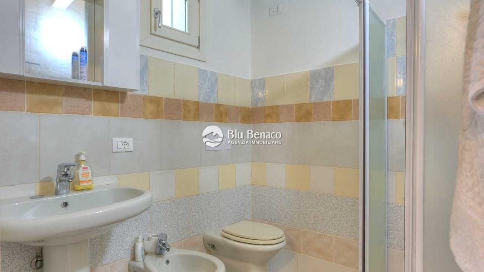 Property for sale in Camerate