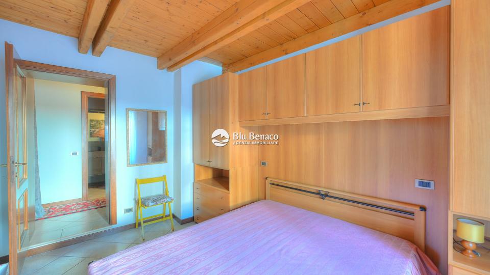 Lovely two-room apartment for sale in Maderno