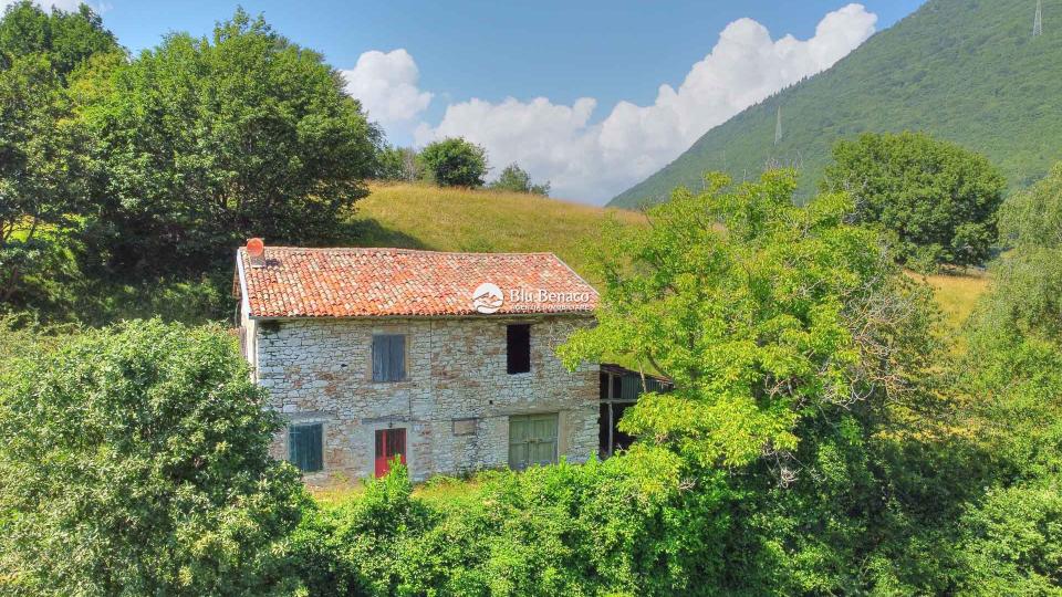 Detached property in Briano
