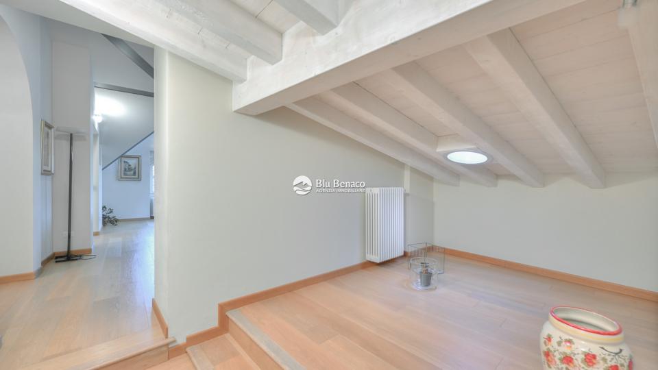 Penthouse zu verkaufen in Maderno