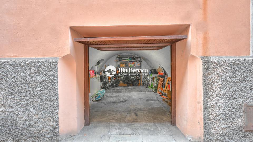 Trilocale in vendita in centro storico a Toscolano