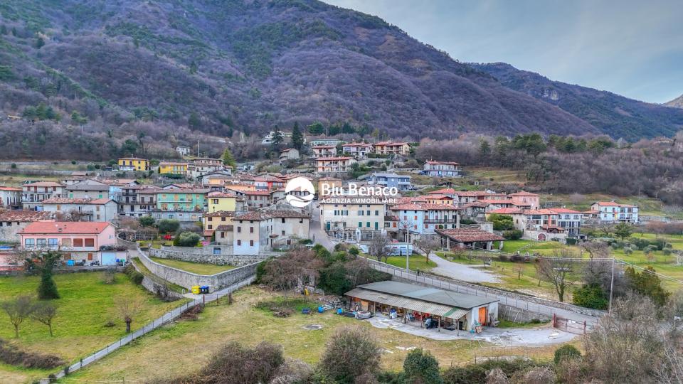 terreno edificabile con magazzino, in vendita Tignale 
