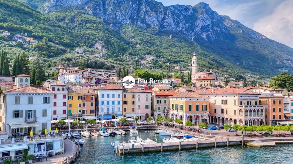 Appartamento in vendita a Gargnano