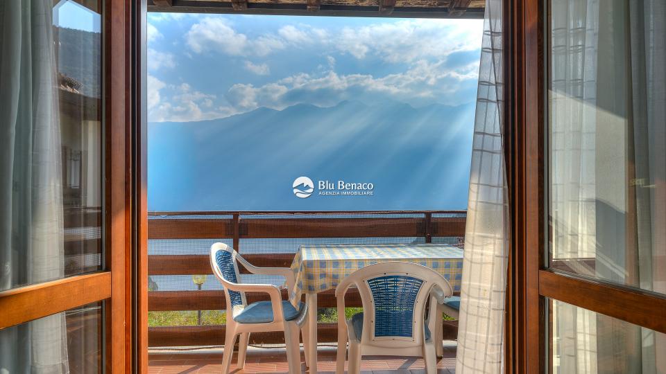 Lake-view apartment for sale in Tignale Lake-view apartment for sale in Tignale