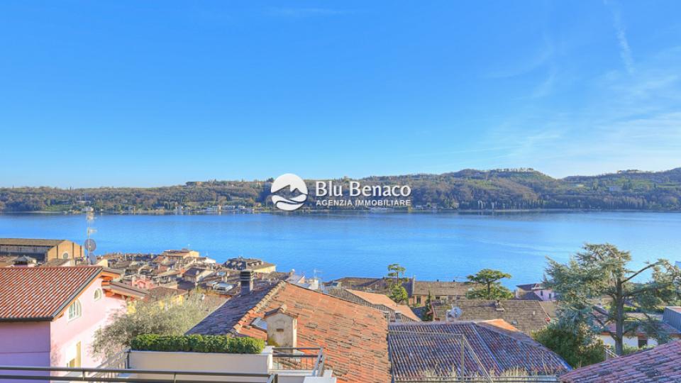 Penthouse for sale with stunning lake view in Salò