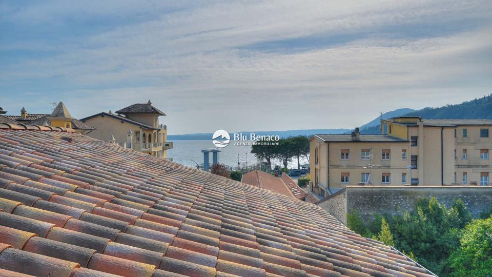 Unmissable three-room apartment for sale in Maderno