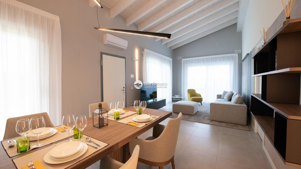 Villa zu verkaufen in Manerba del Garda