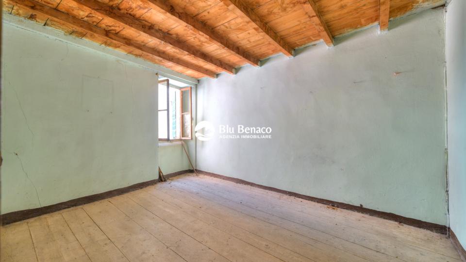 Rustico cielo-terra in vendita ad Oldesio