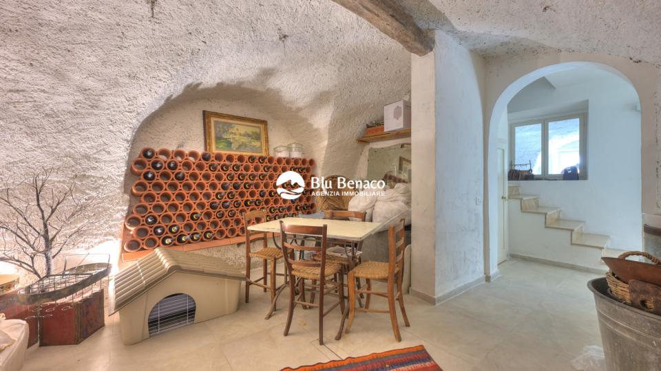 Property for sale in Sasso