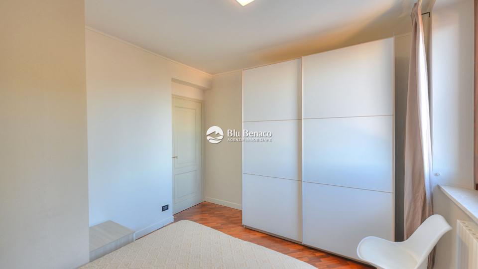 Penthouse for sale with stunning lake view in Salò