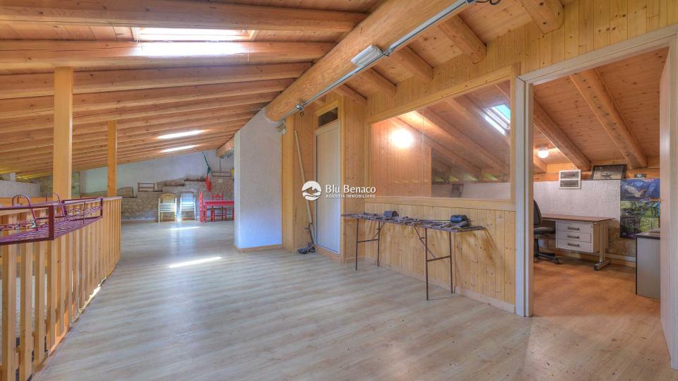 Property for sale in Camerate