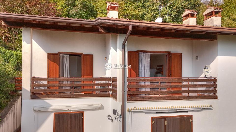 Lake-view apartment for sale in Tignale Lake-view apartment for sale in Tignale