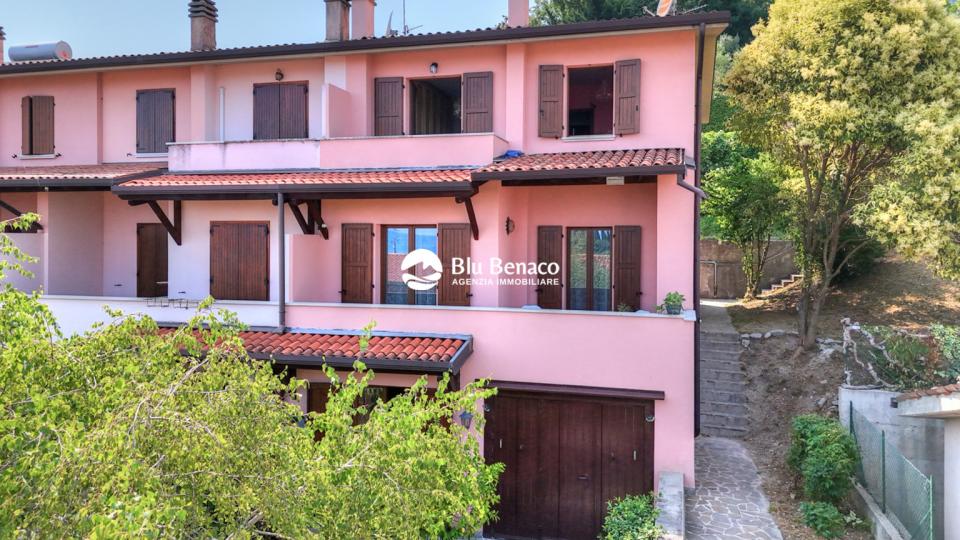 Villetta di testa in vendita a Gaino