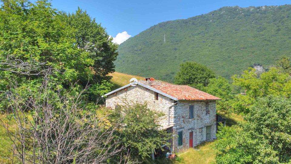 Detached property in Briano