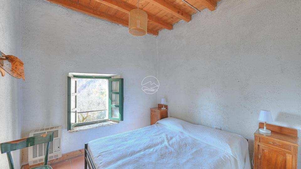 Farmhouse for sale in the hills of Toscolano Maderno